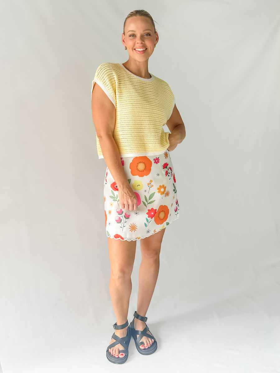 SUNLIT CHARM TOP - YELLOW