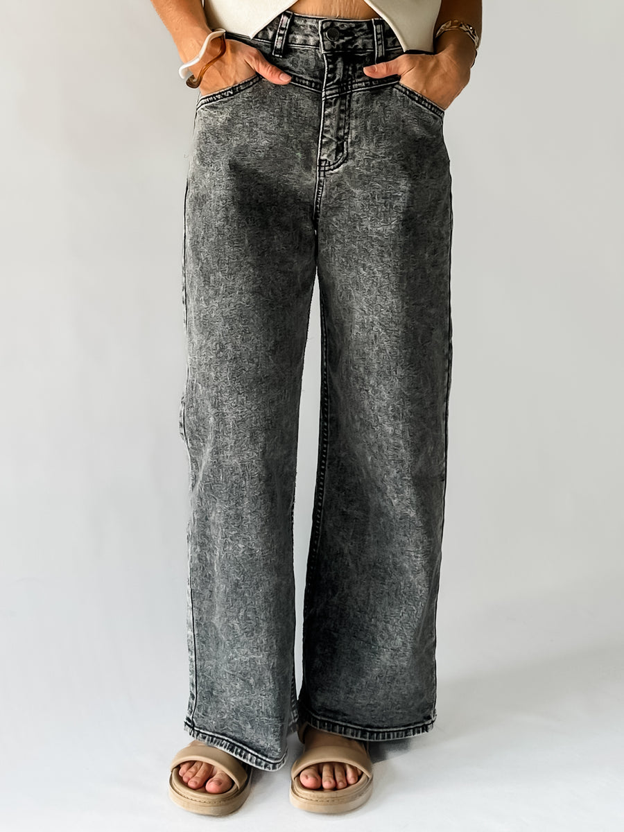 ADELAIDE JEANS - BLACK WASH