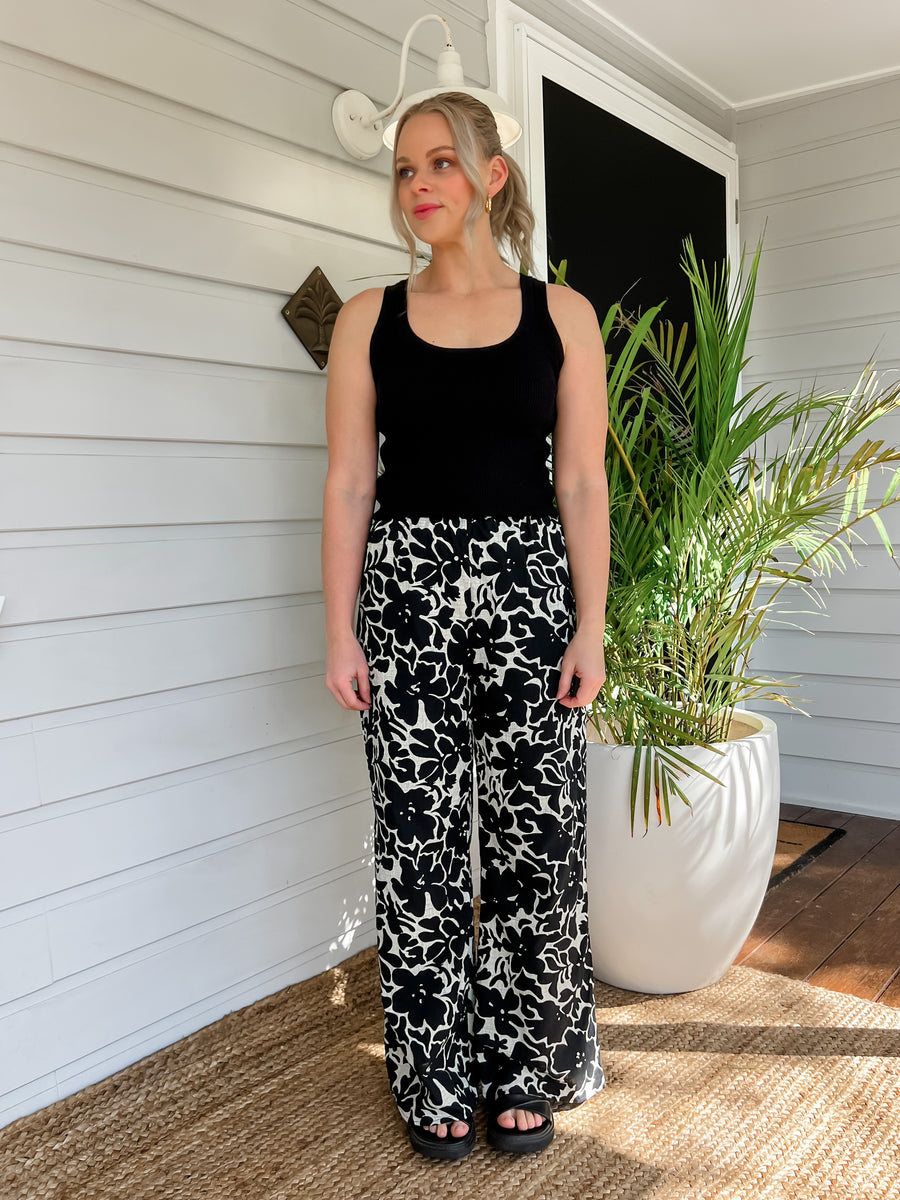 BAYSIDE SHIRT - BLACK & BEIGE FLORAL