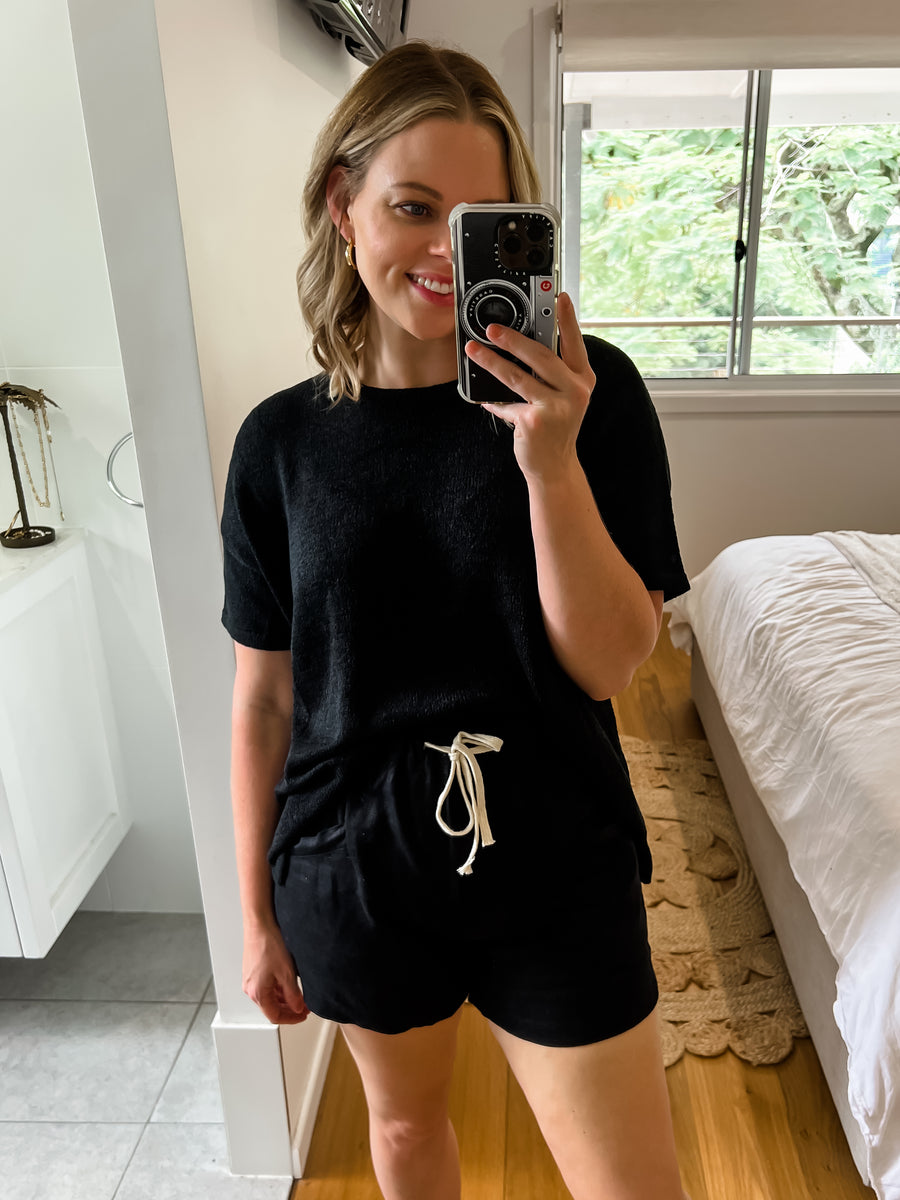 NORA KNITTED TEE - BLACK