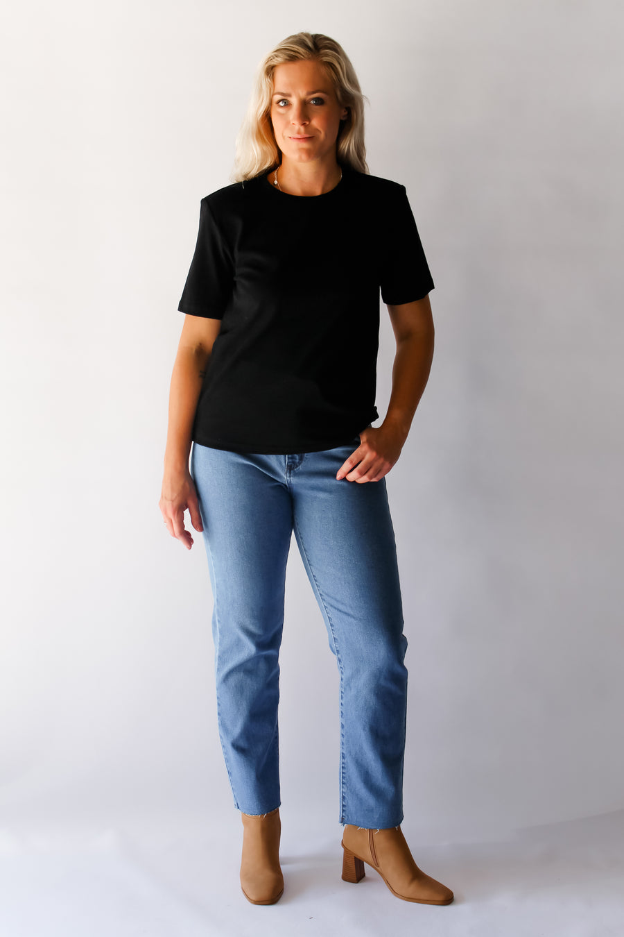 ONYX TEE - BLACK