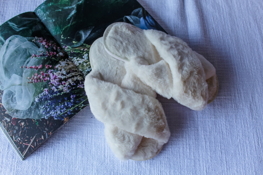 ALASKA SLIPPER - CREAM