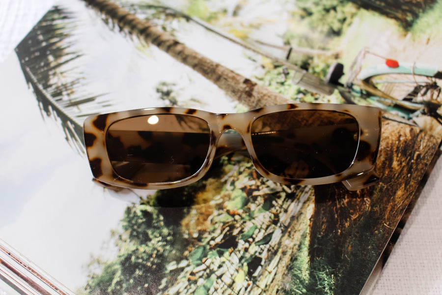 GRETA SUNGLASSES - LIGHT TORT