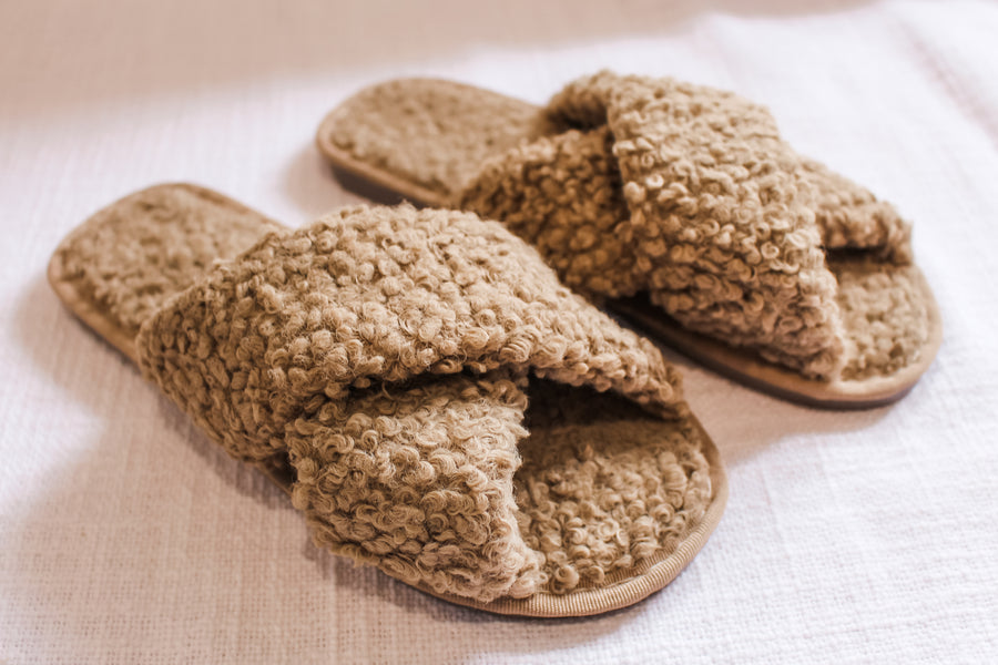 TEDDY SLIPPER - BROWN SHEARLING
