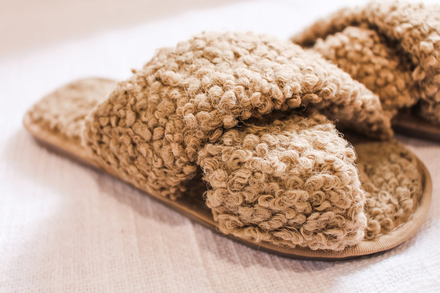 TEDDY SLIPPER - BROWN SHEARLING