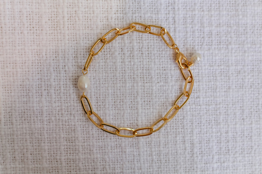 MACY PEARL BRACELET - GOLD