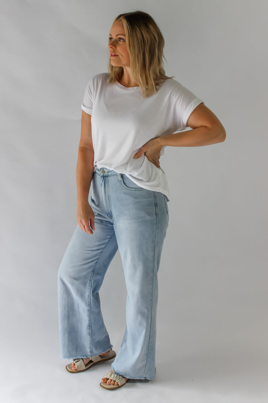 BASIC LOUNGEWEAR TEE - WHITE