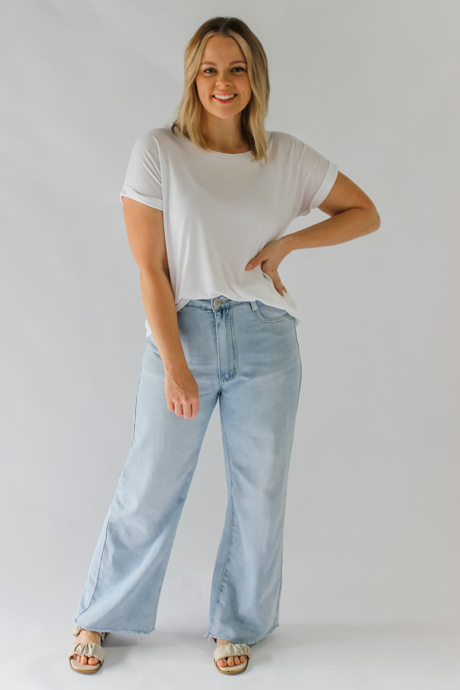 BASIC LOUNGEWEAR TEE - WHITE