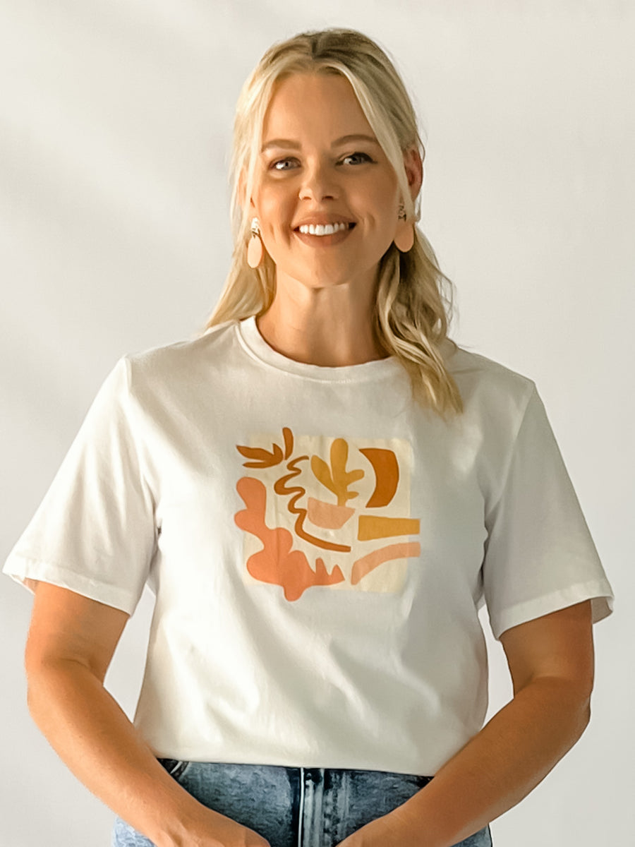 PATCH GRAPHIC TEE