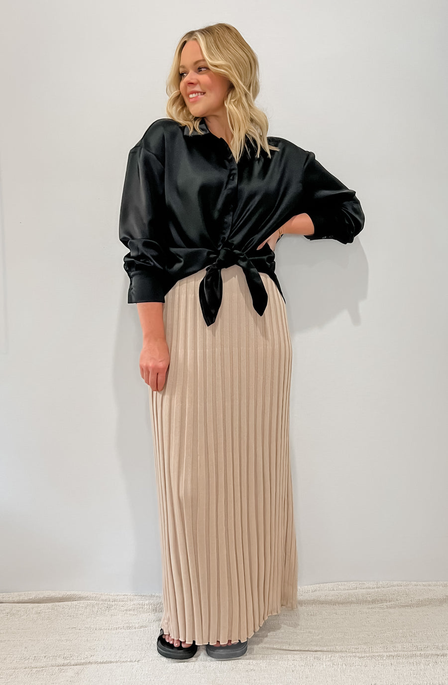 TIANA SHIRT - BLACK