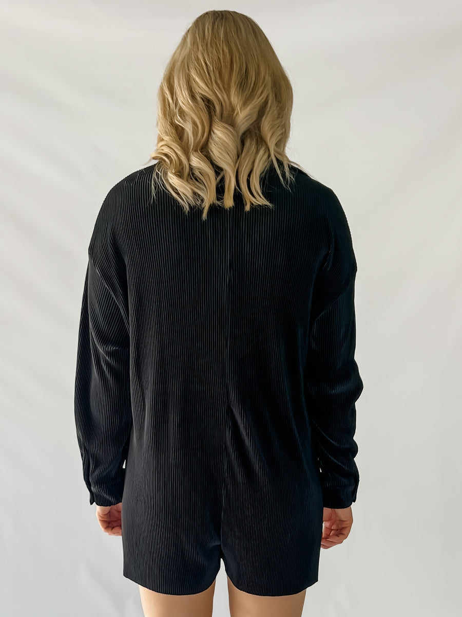 PLISSE ROMPER - BLACK