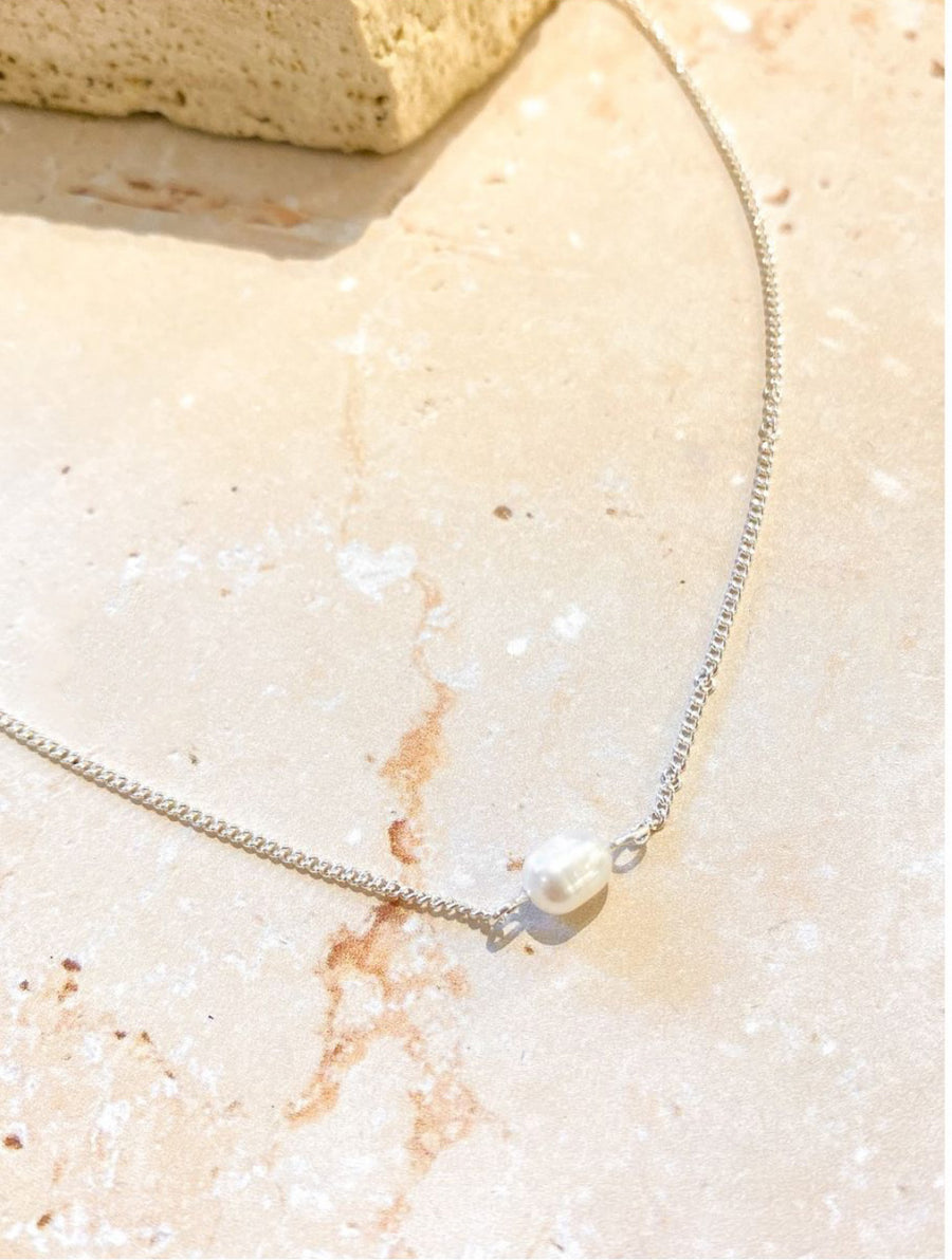 CELINE PEARL NECKLACE - SILVER