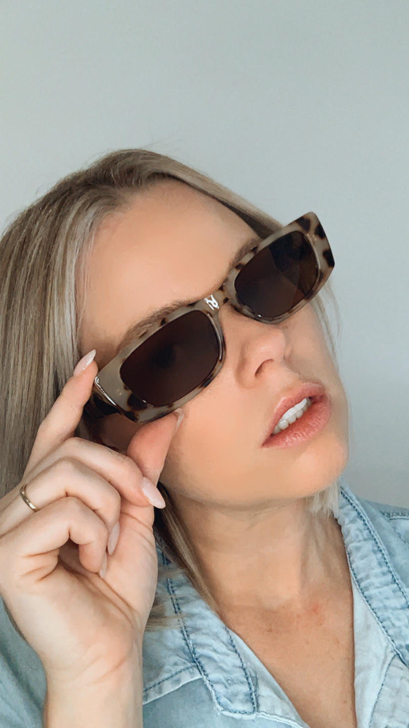 GRETA SUNGLASSES - LIGHT TORT